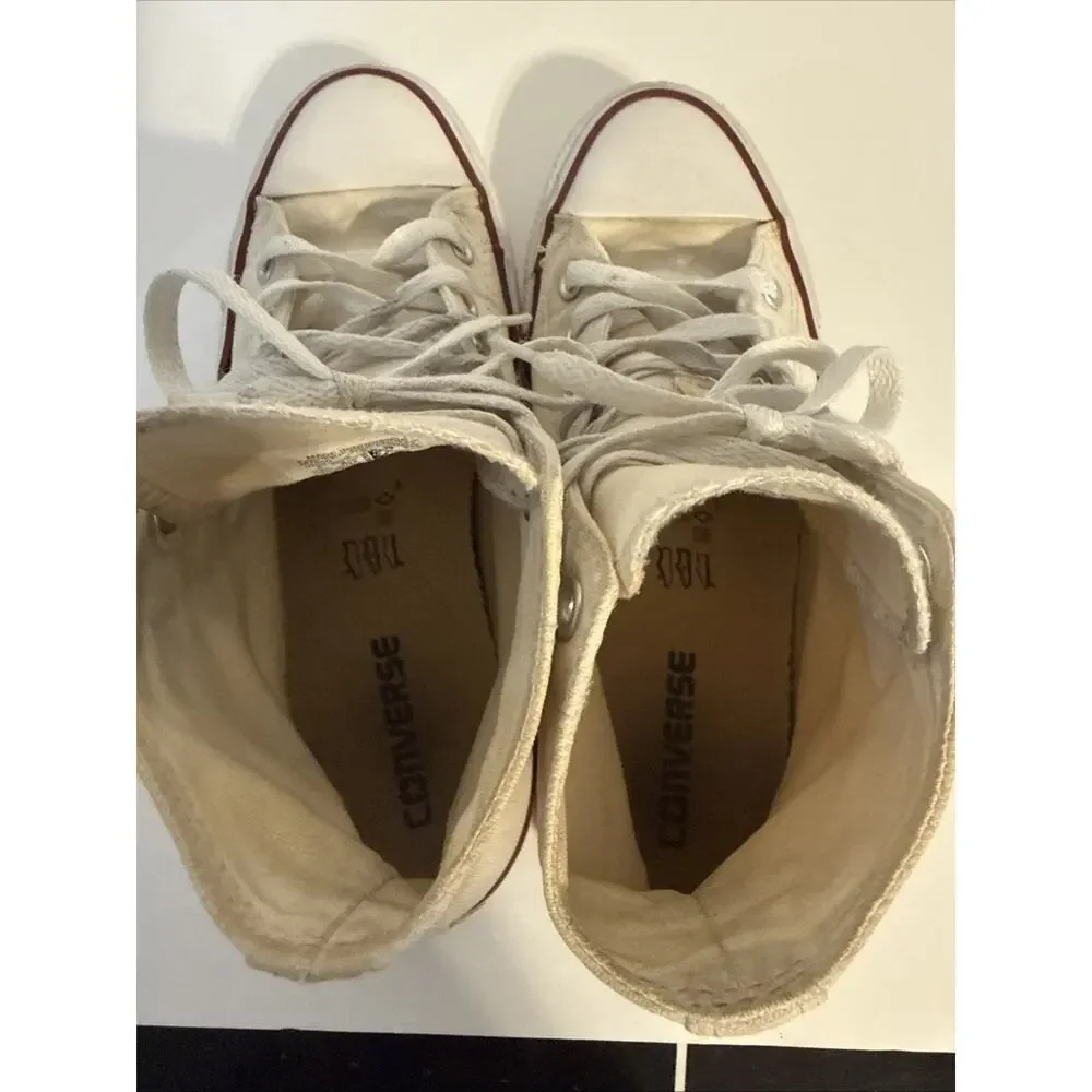 Converse Chuck Taylor All Star High Classic White Men’s 6 Women’s 8